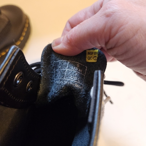 Dr. Martens 101 Quad boots size 7 BNWOB - Picture 9 of 10